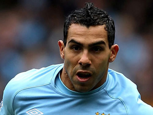 Chelsea vào cuộc giành Tevez